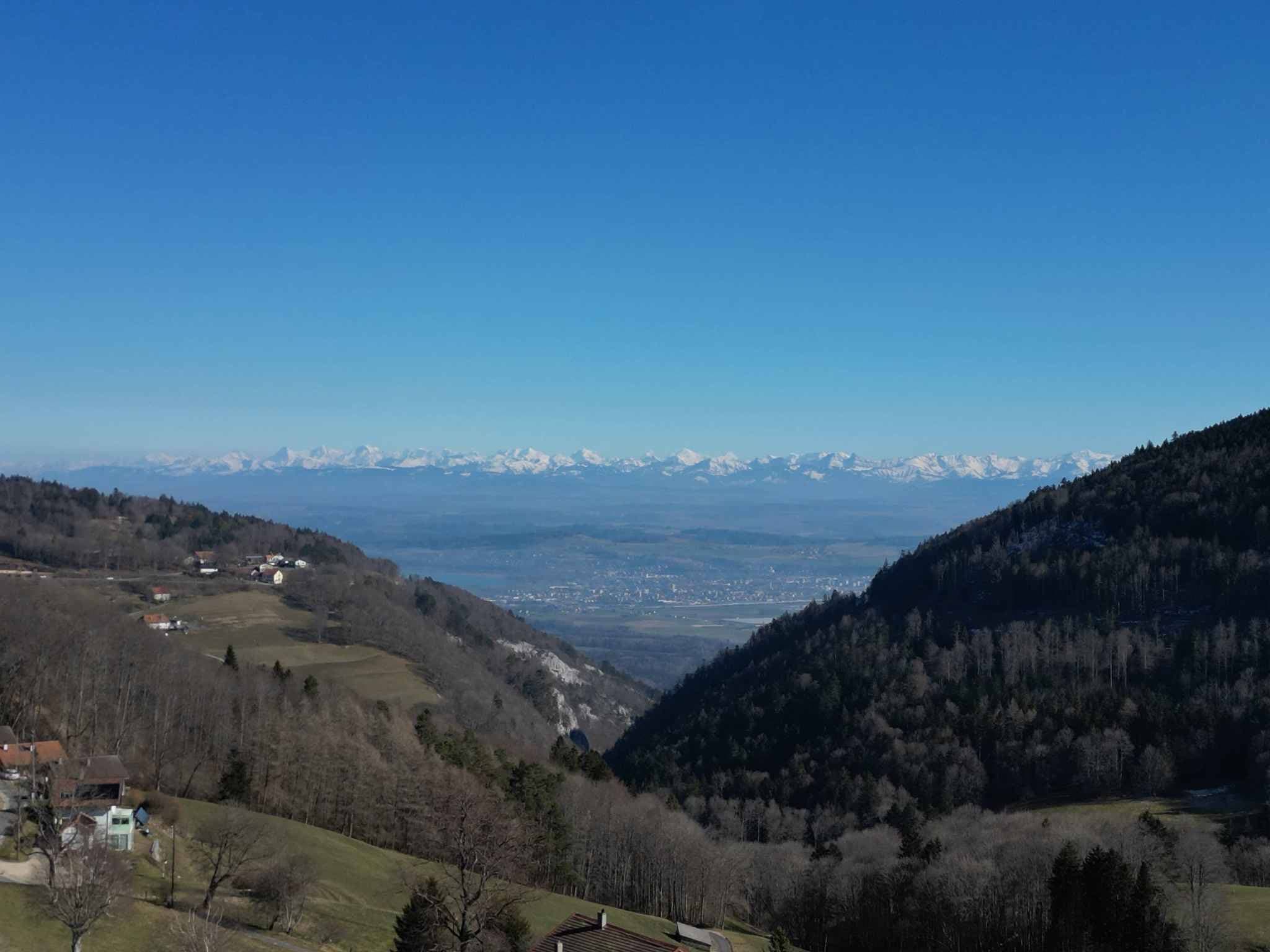 Alpes 33 - 1450 Ste-Croix 