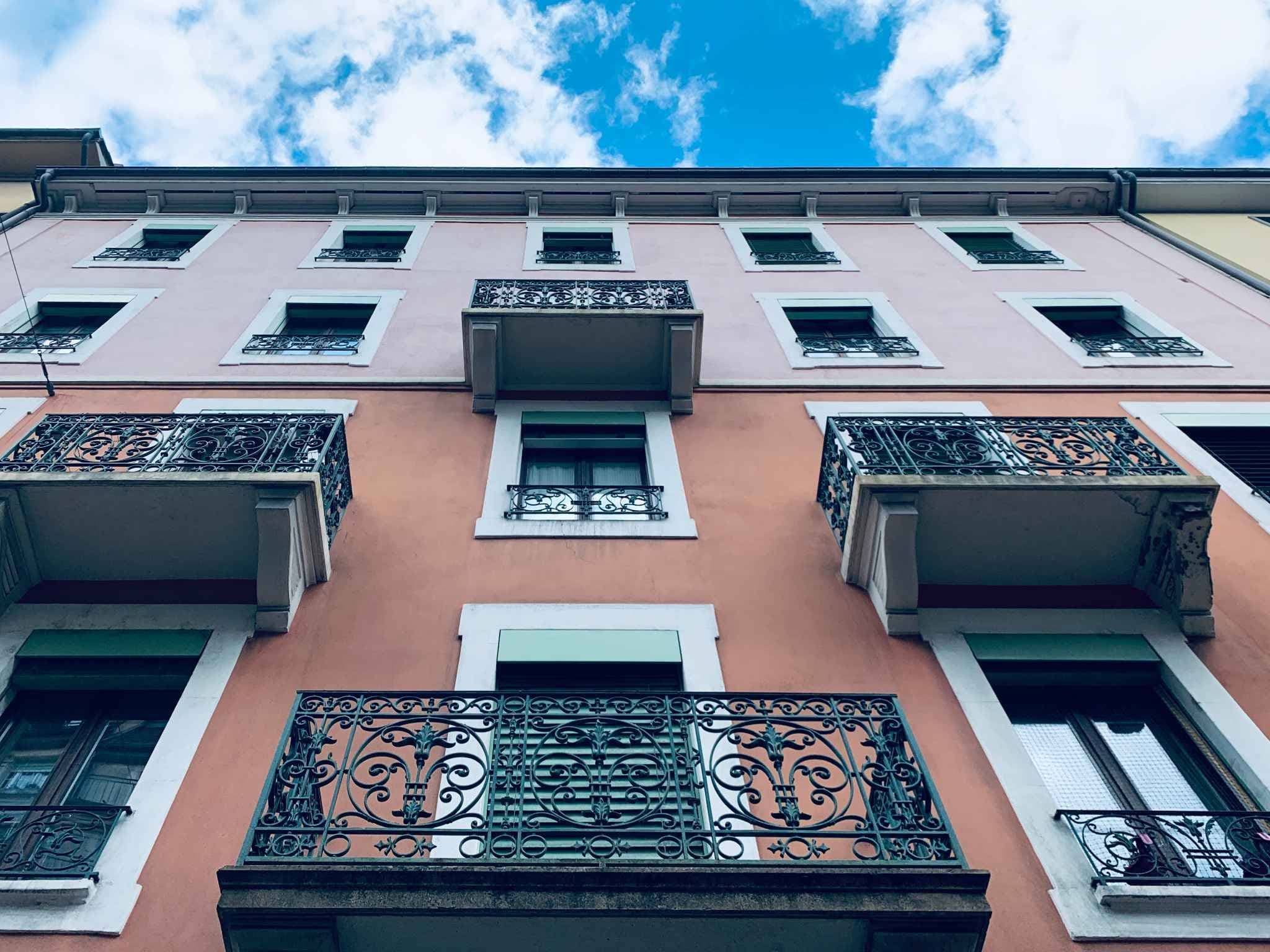 Appartement rénové à la Servette