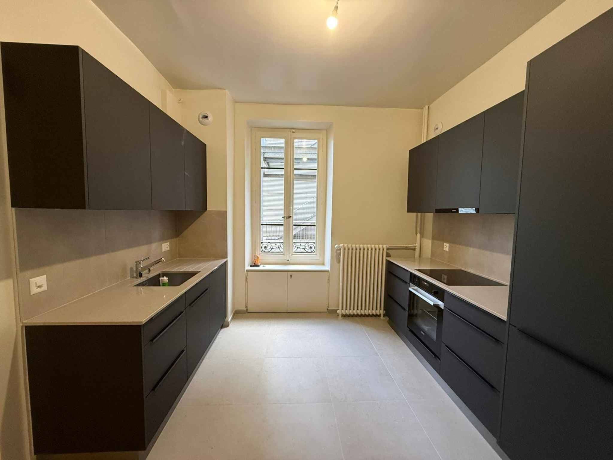 Appartement rénové à la Servette